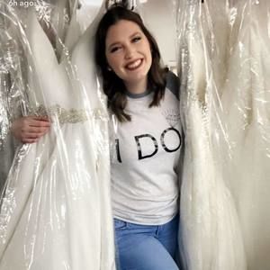 Meet your Posher, Alexis